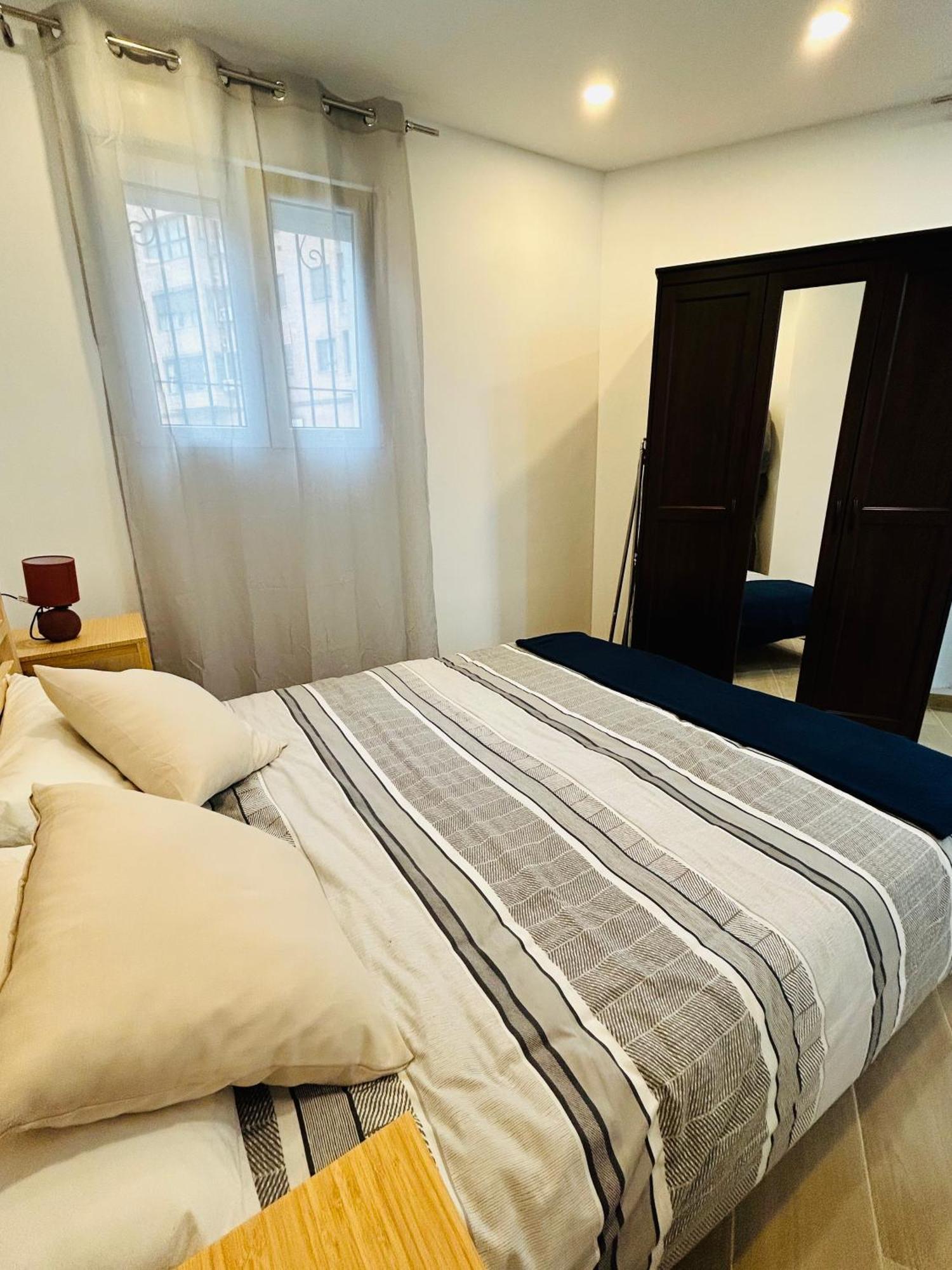Patraix Nice Suite Valencia Exterior photo